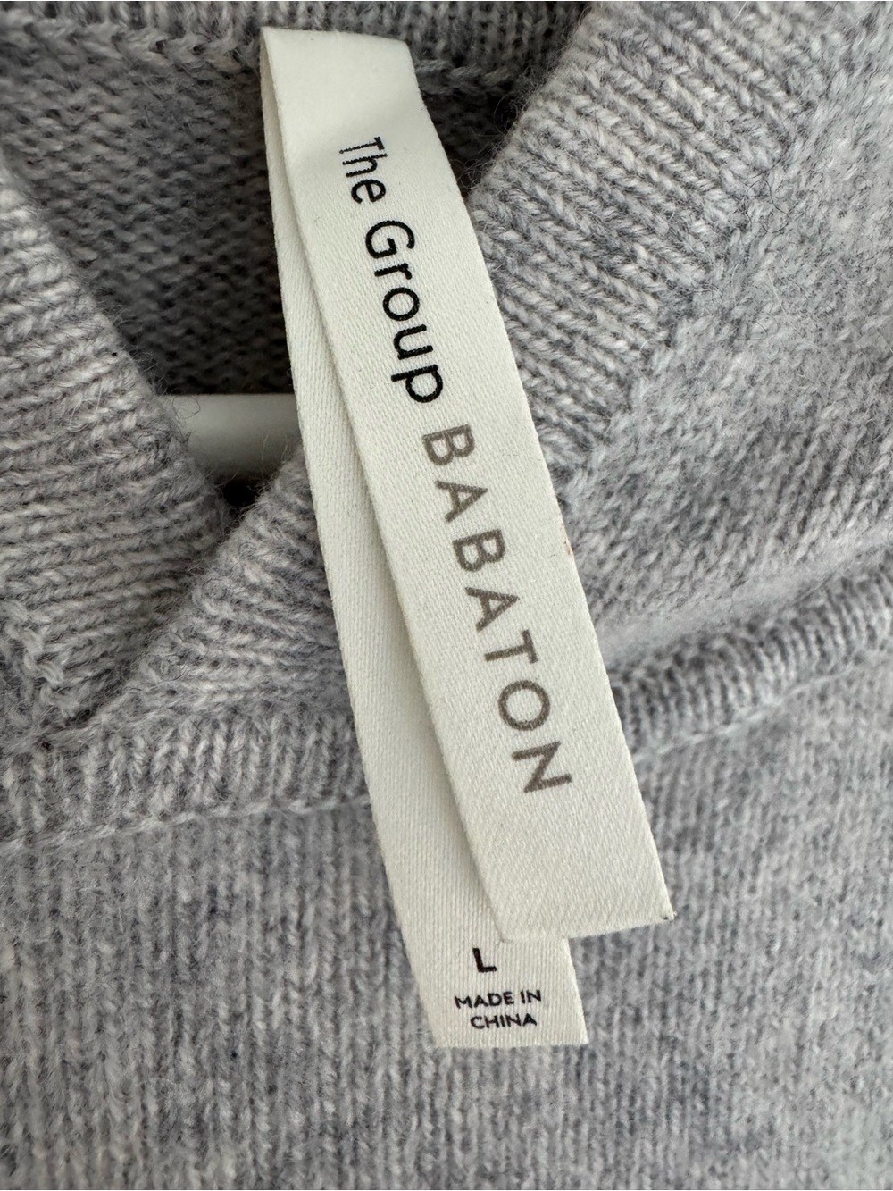 Aritzia the group babaton light grey cashmere hoodie sweater - Picture 3 of 5